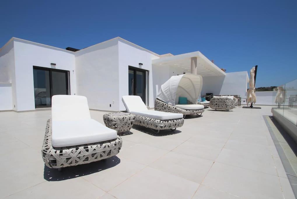Luxurious Penthouse With Huge Panoramic Terrace Apartment San Roque  Exterior photo