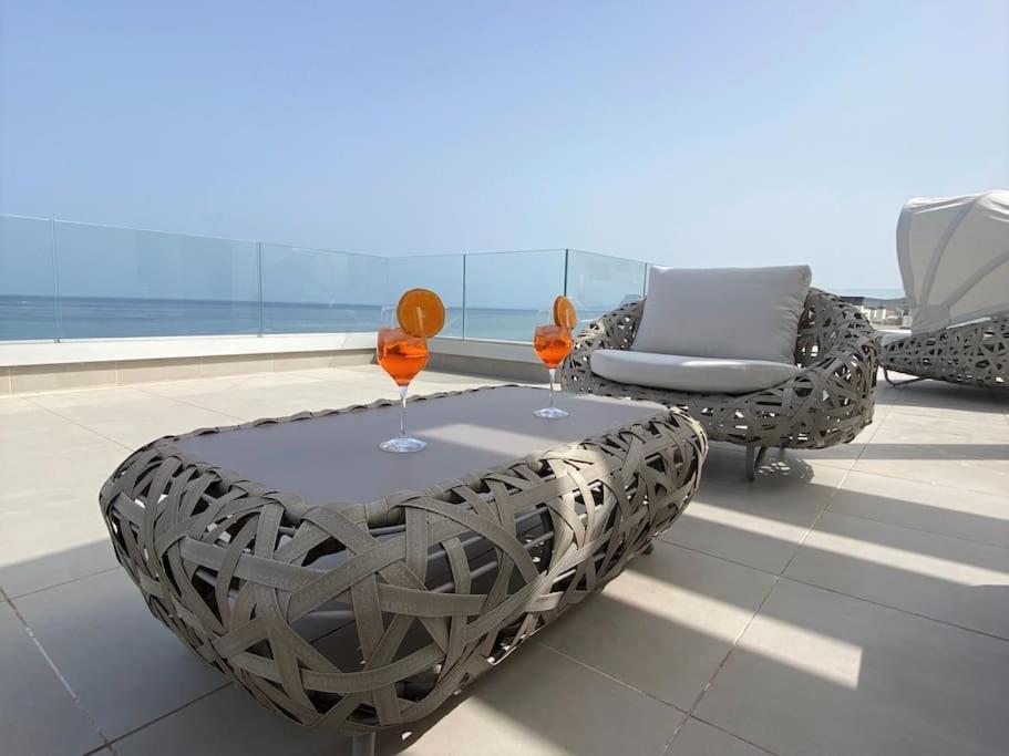 Luxurious Penthouse With Huge Panoramic Terrace Apartment San Roque  Exterior photo